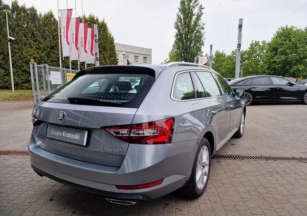 Skoda Superb cena 89900 przebieg: 158000, rok produkcji 2019 z Łódź małe 781